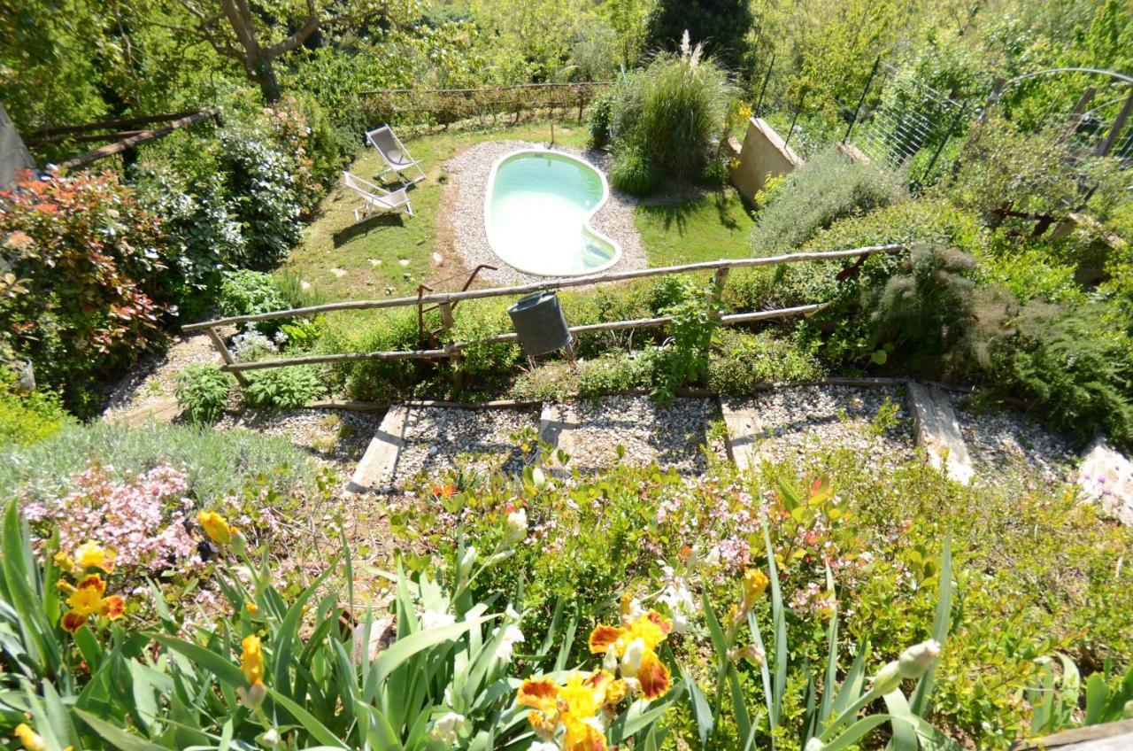 Al Colle Di Lari Villa Buitenkant foto