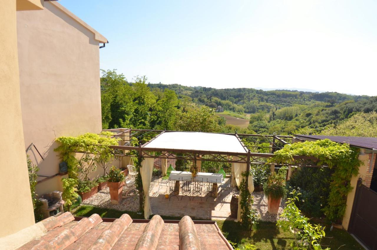 Al Colle Di Lari Villa Buitenkant foto