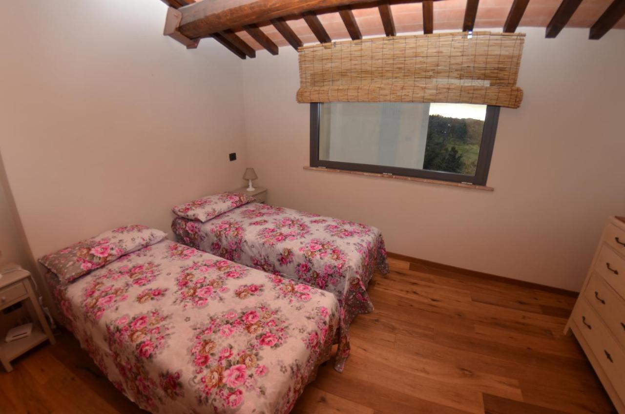 Al Colle Di Lari Villa Buitenkant foto